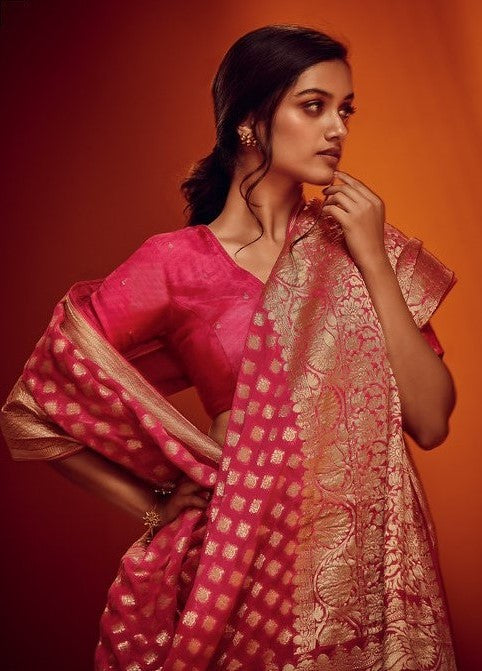 Georgette Reception Saree in Pink and Majenta with Weaving work